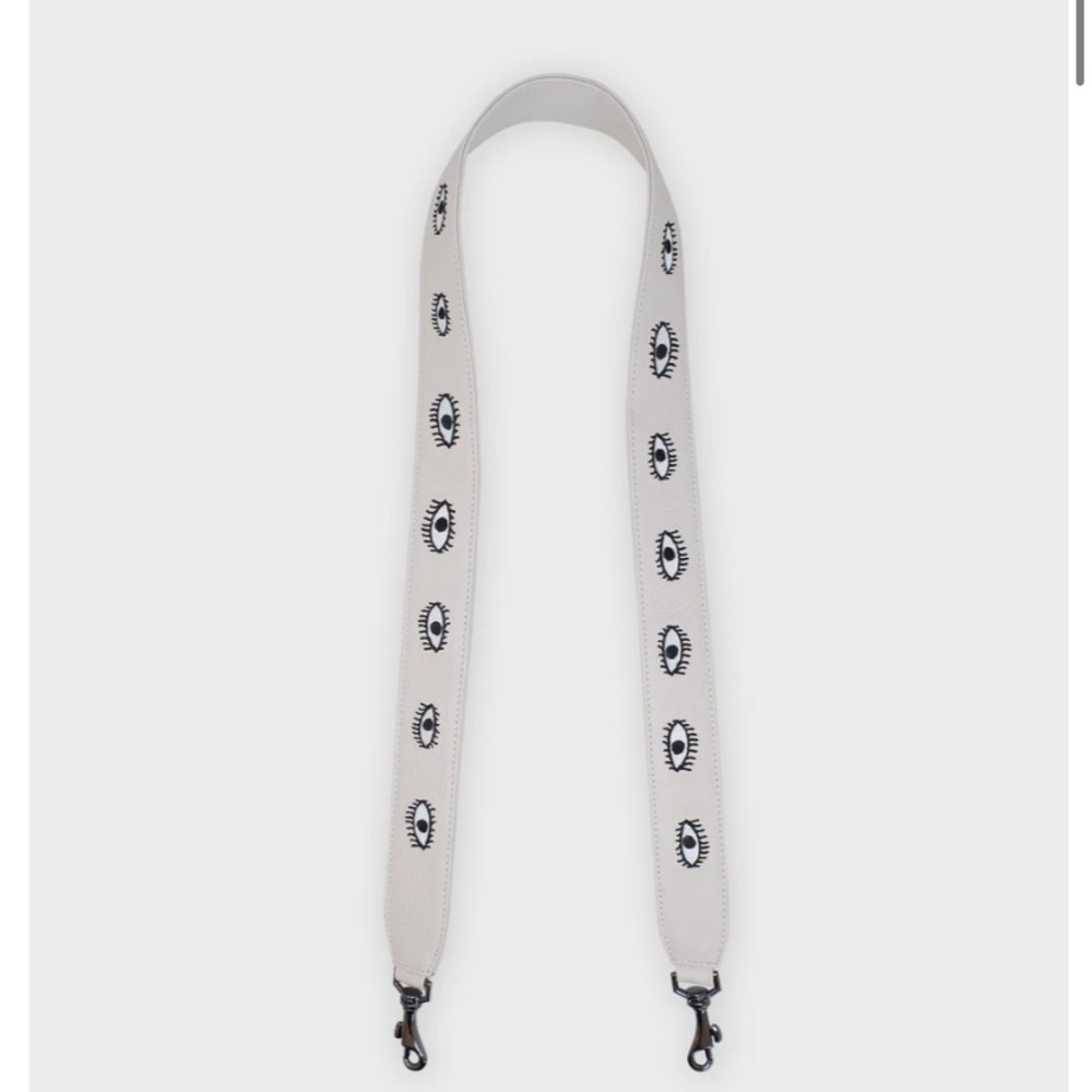 Min and Mon White Shoulder strap